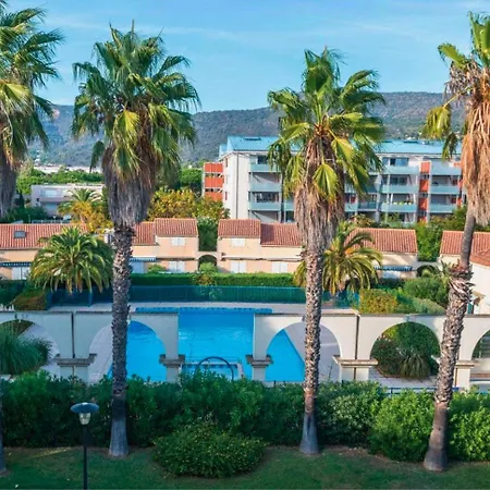 Cabine- Piscine- Proche Plages Et Commerces Le Lavandou